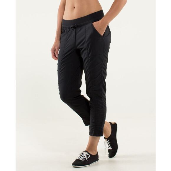 Lululemon Street To Studio Crop No Liner Cropped Pants Swift Sweatpants, Black - Picture 2 of 13